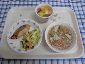 さわらの西京焼き・沢煮椀・白菜漬け ≪おやつ≫　フルーツポンチ